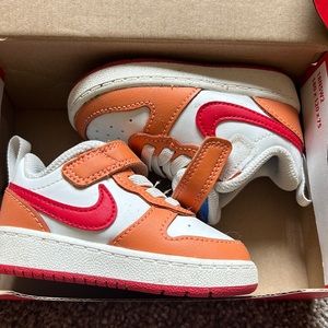 Size 4C Nike Court Borough low top with box
